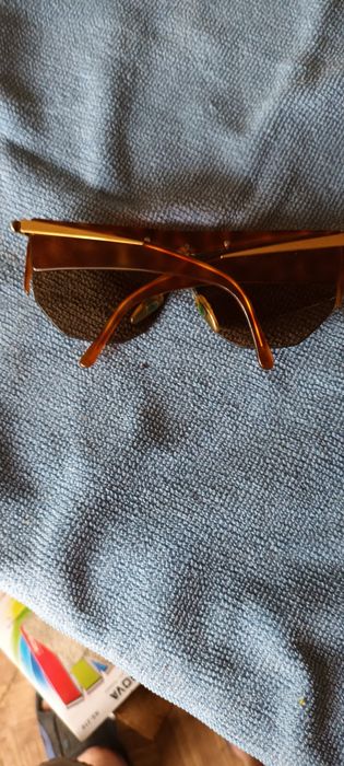 Продават се оригинални очила ретро в перфектно състояние