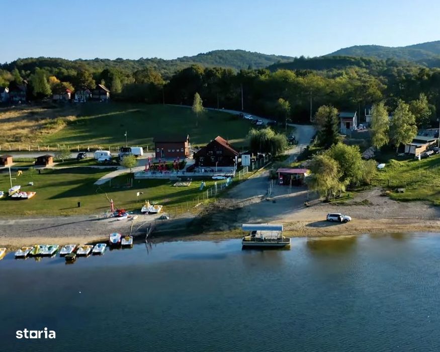 Teren de constructie - prima linie de lacul Surduc - 0% COMISION