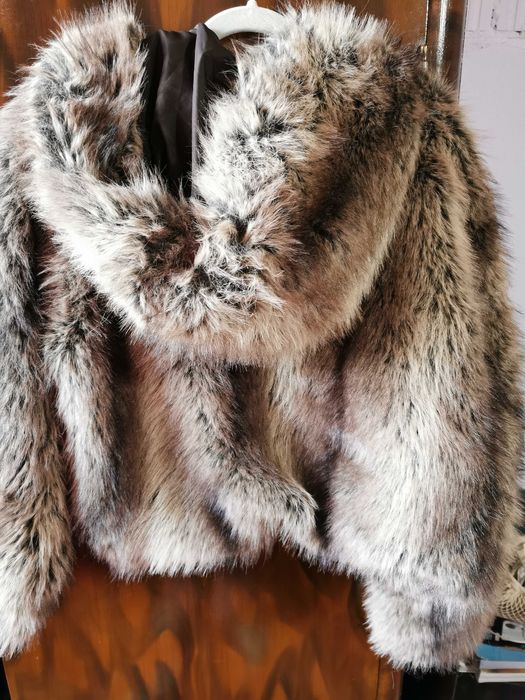 Blana noua Bershka, medium