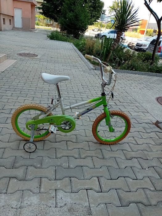 Продавам детски велосипеди