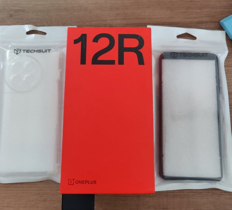 OnePlus 12R full box
