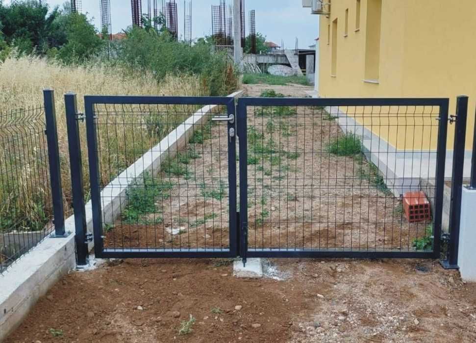 ВРАТА за двора от стоманени профили и заварени мрежи --ПРОИЗВОДИТЕЛ