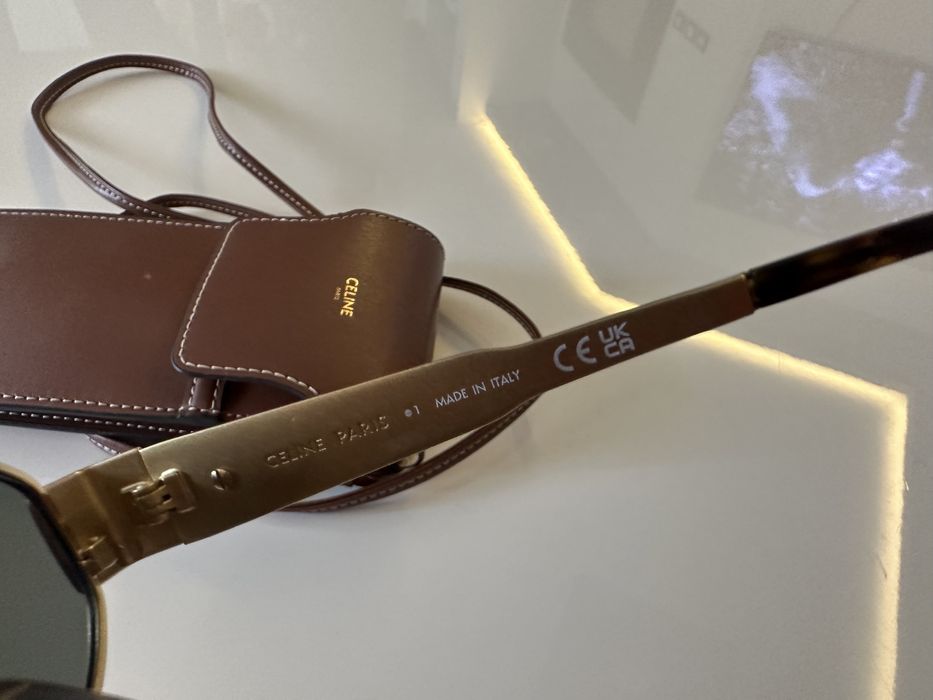 Celine оригинални слънчеви очила CL40235U , като нови