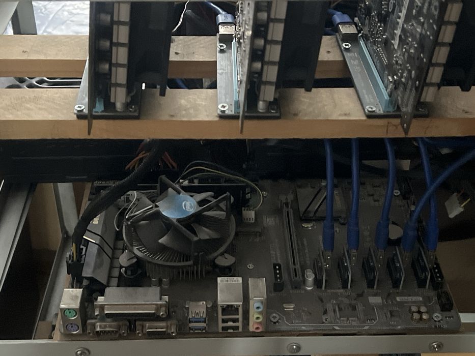 Продам риг (ферму)