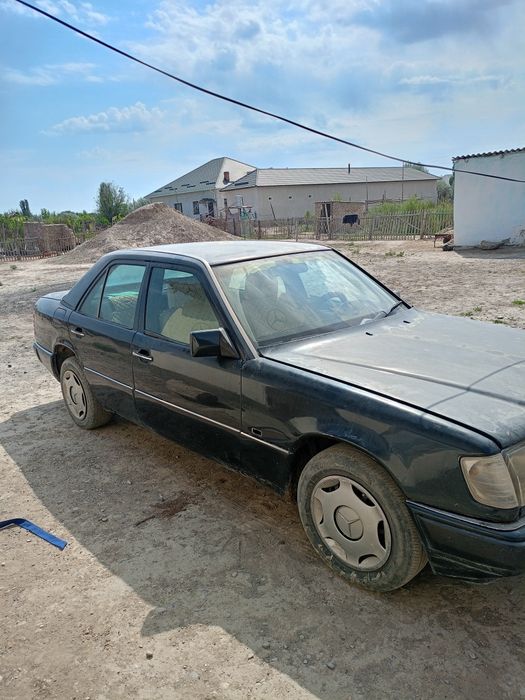 Мерседес 124 200Е