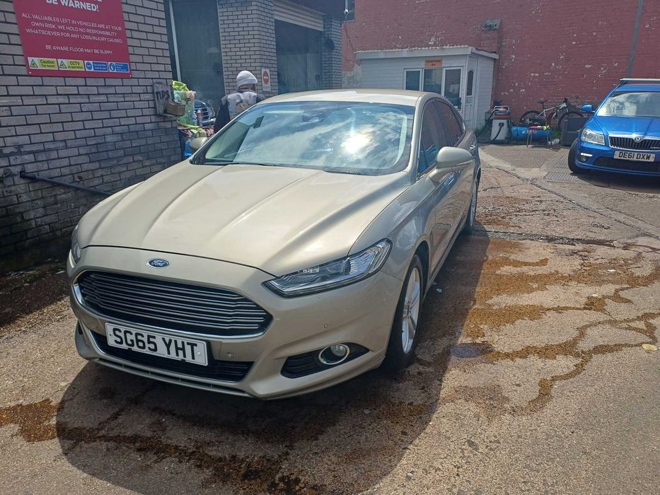 FORD Mondeo 2015 — imagine 3