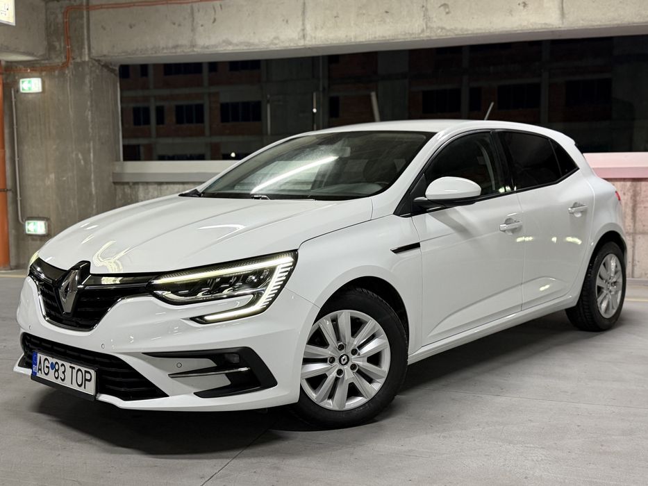 RENAULT Megane 2022 — imagine 2