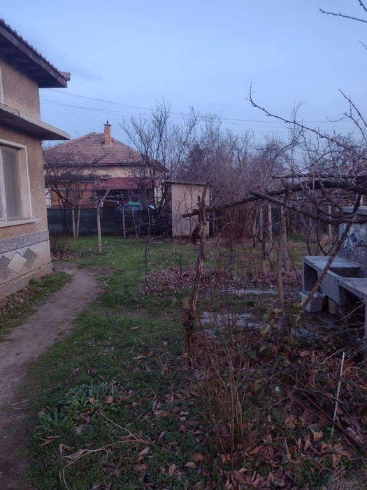 Продава се Къща в с. Цалапица, Област Пловдив - 1100 кв.м за 59 €/кв.м - Снимка #1