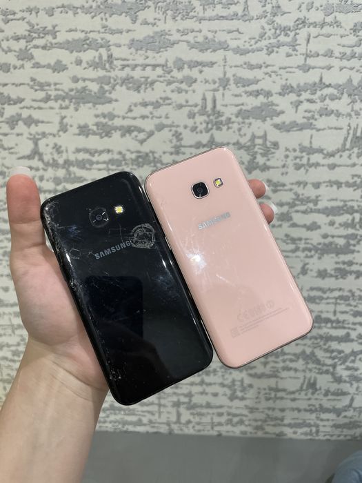 2 сломаных телефона