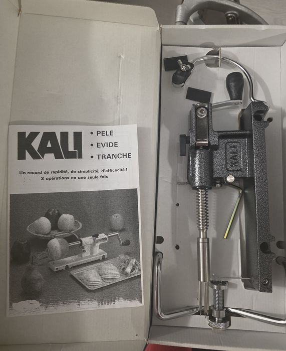 Kali  aparat profesional de curățat fructe si taiere