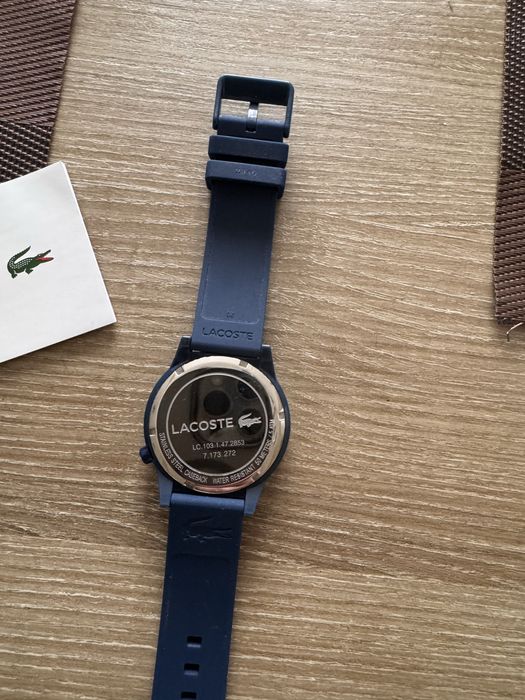 Продам часы  LACOSTE кварц. (Покупали в дубае)