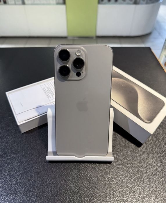 iPhone 15 pro 128 gb