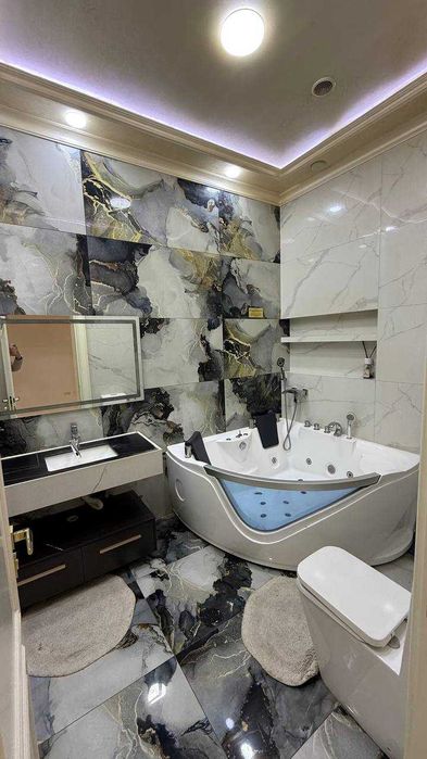 Продаётся Евро дом Амир Темур махалля 3.2 соток 5 комнат 3-уровня