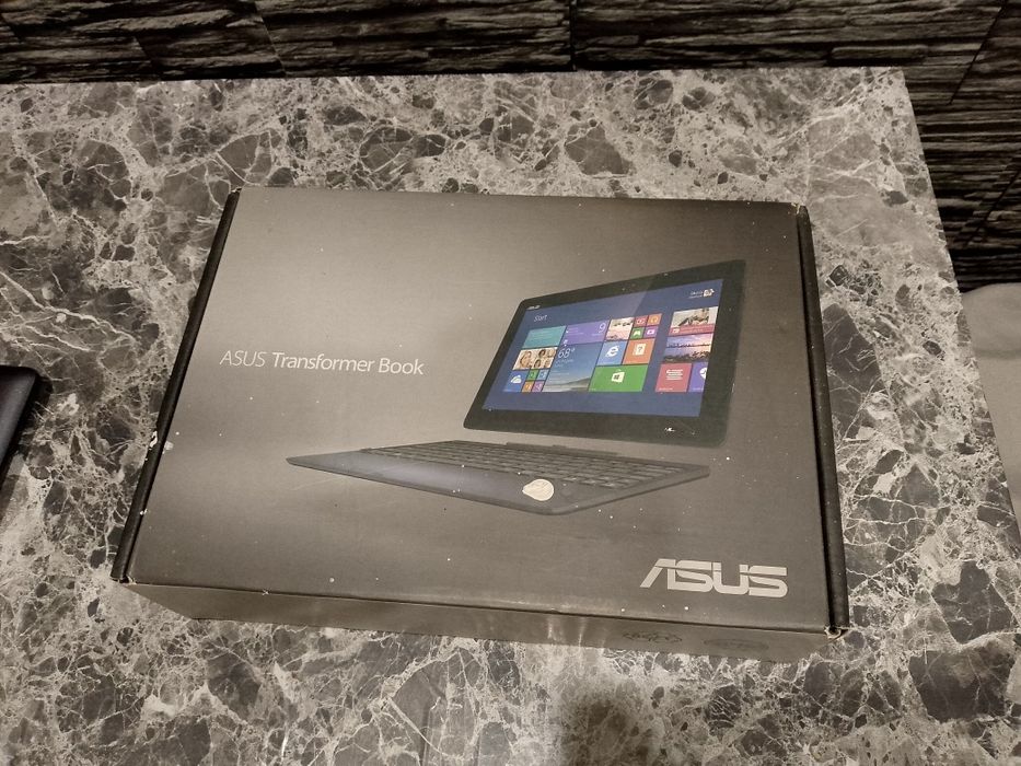 Лаптоп Asus t100fa