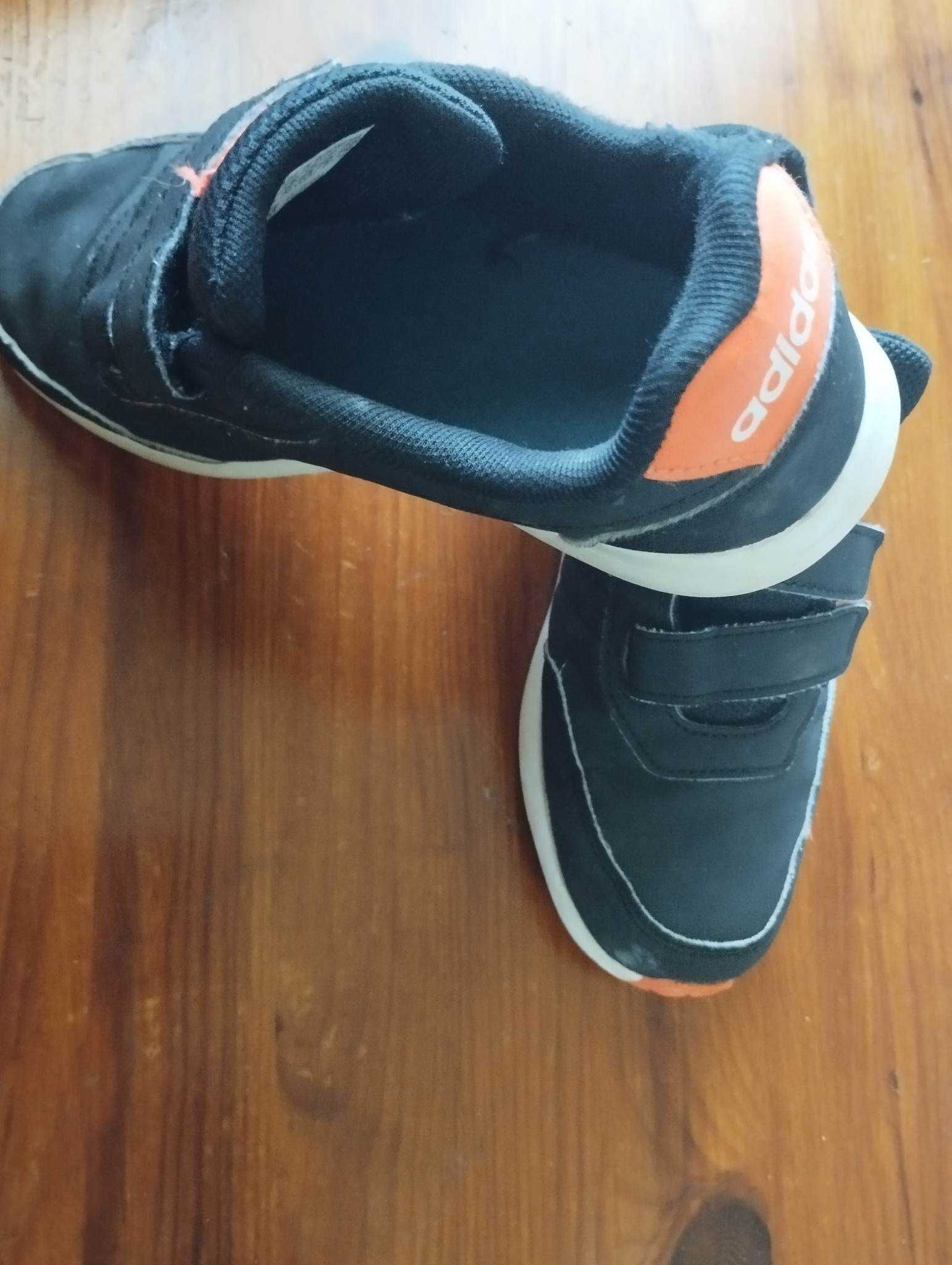 Adidas baieti marimea 34 Borzont OLX.ro