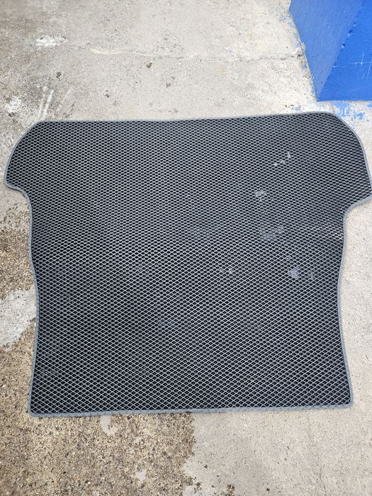 Коврик в багажник lc200