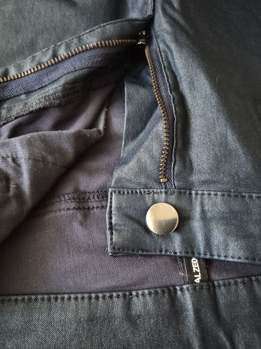 Pantaloni skinny- Calzetonia in stare excelenta