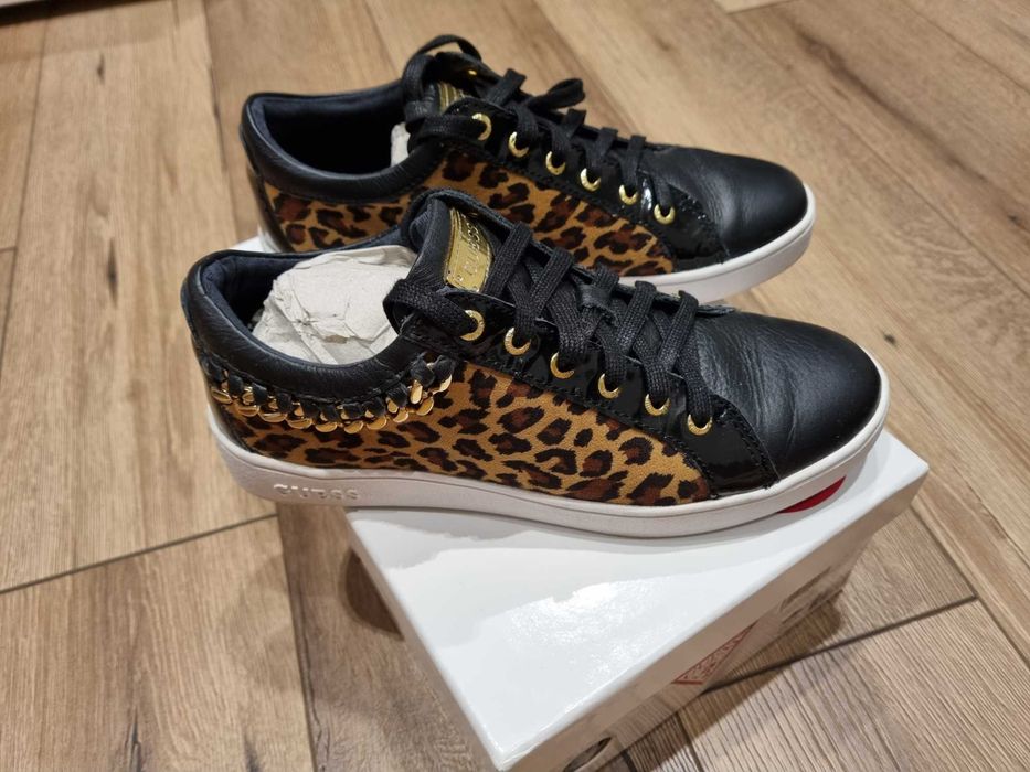 Guess оригинални/37