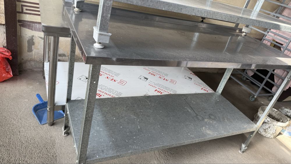 железные столы для кухни