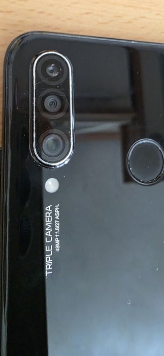 Телефон Huawei P30 lite