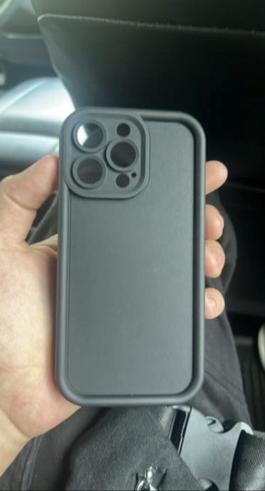 Продам чехлы на IPHONE 13 PRO