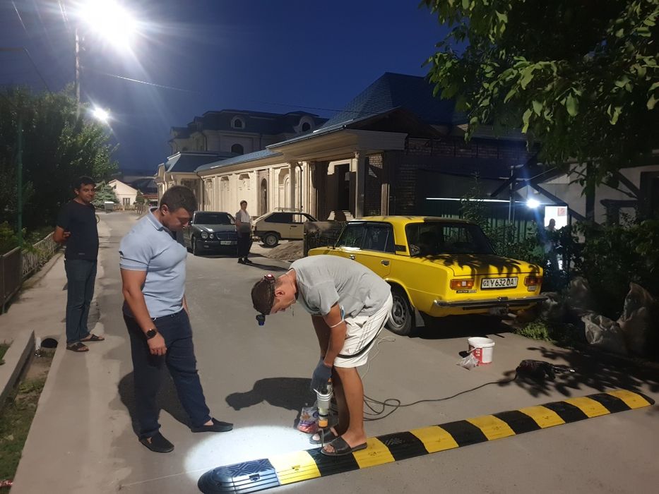 Лежачий полицейский 200 000 сум до 240000сум