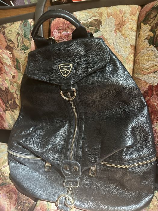 Продам сумки и рюкзаки из натуральной кожи