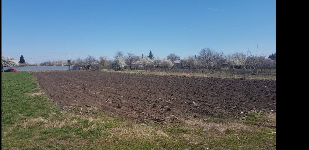 Teren extravilan de vânzare