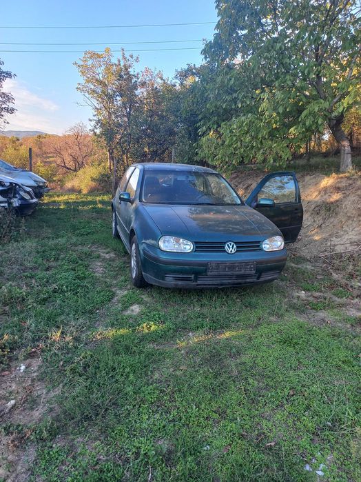 Vw Golf 4- 1.6-на части