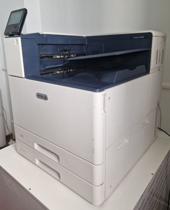 Продам принтер Xerox