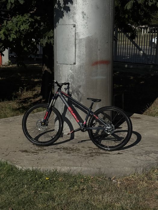 Drag C2 dirt jump