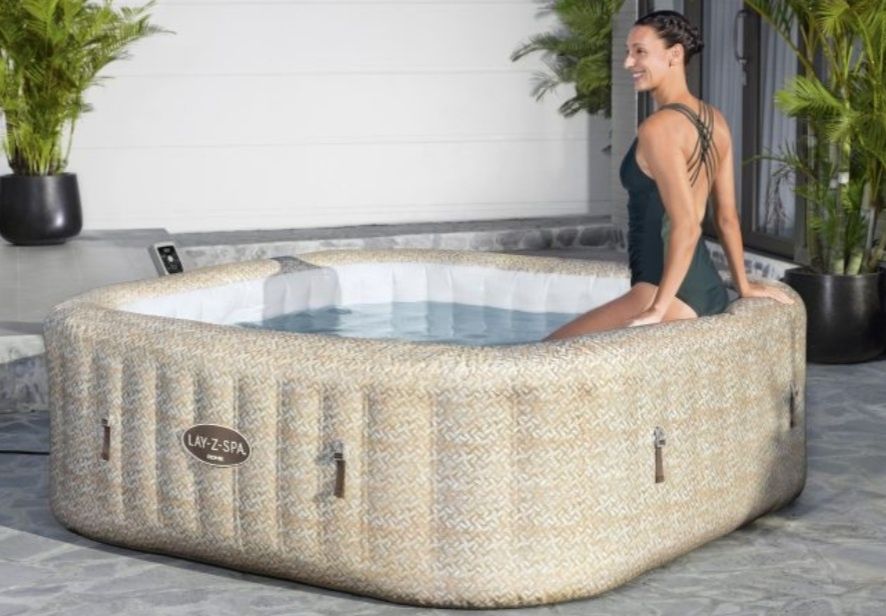 НОВО Суперлуксозно надуваемо джакузи ROME AIR 2.01м-2.01м-71см