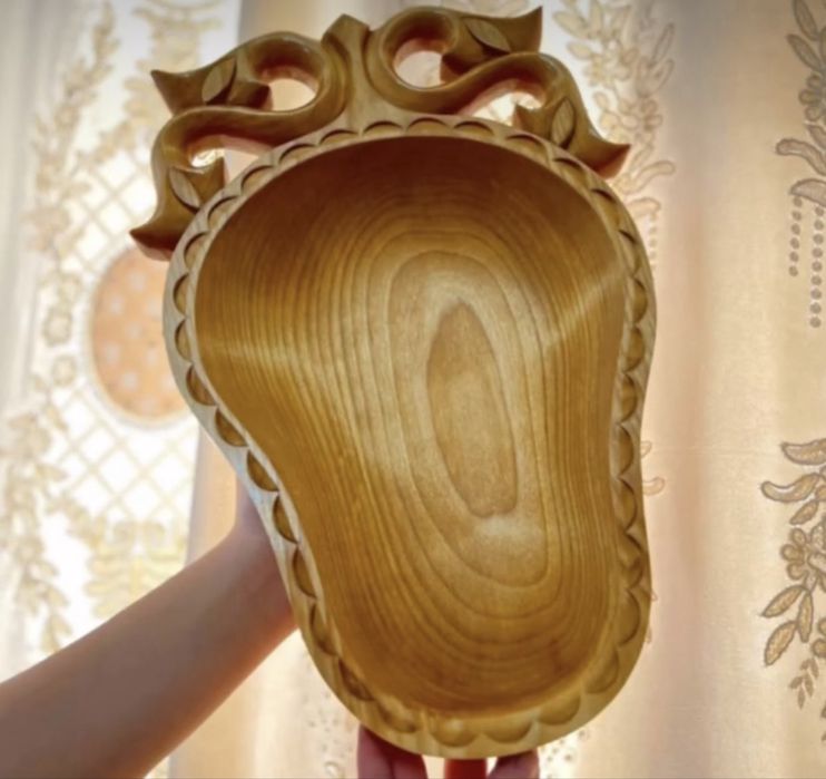 Национальное посуда Бас Астау