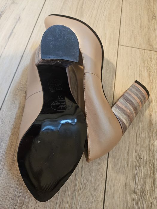 Pantofi marimea 37