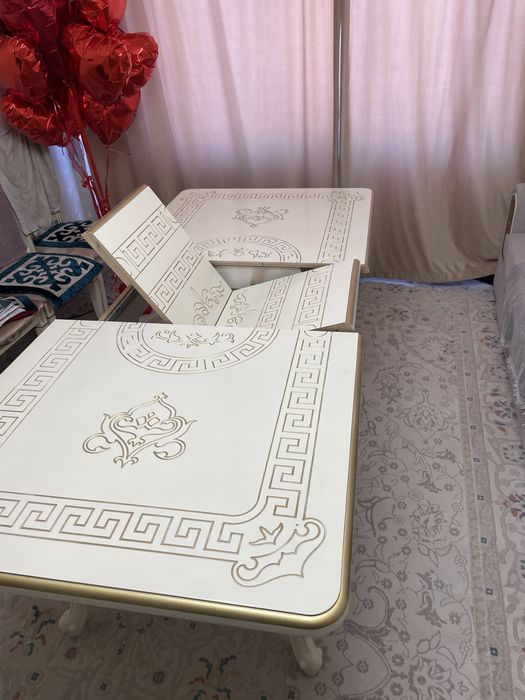 Стол для гостиной 200х90см