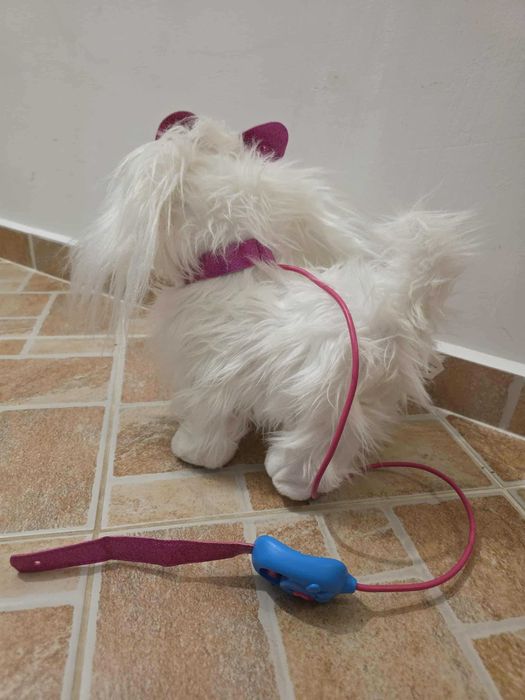 Като НОВО интерактивно куче за разходка