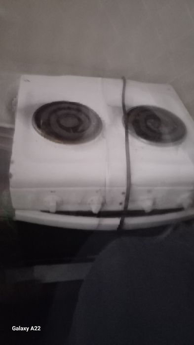 Продаётся плита 2 комфортная в рабочем хорошем состоянии с духовкой.