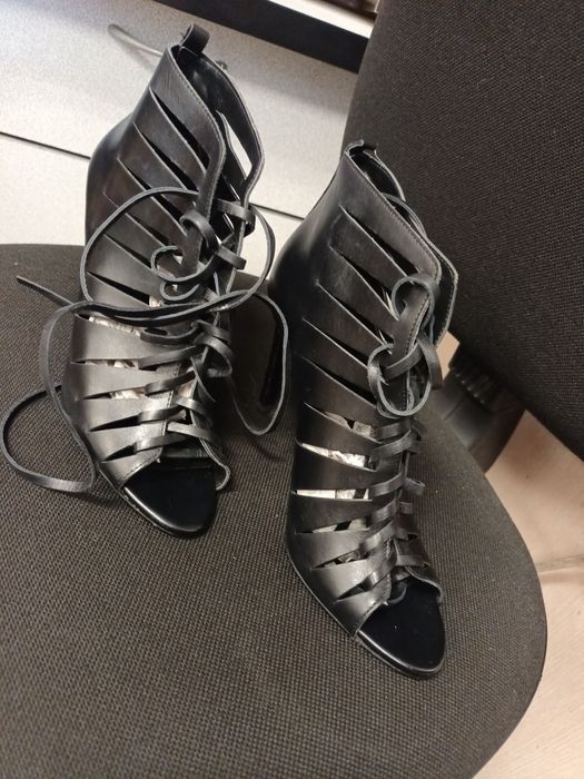 Сандали Zara естествена кожа