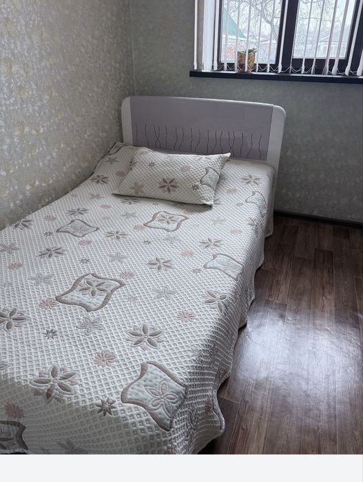продам спальний гарнитур
