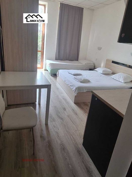 Продава се Хотел в Варна, Център - 300 кв.м за 2164 €/кв.м - Снимка #5