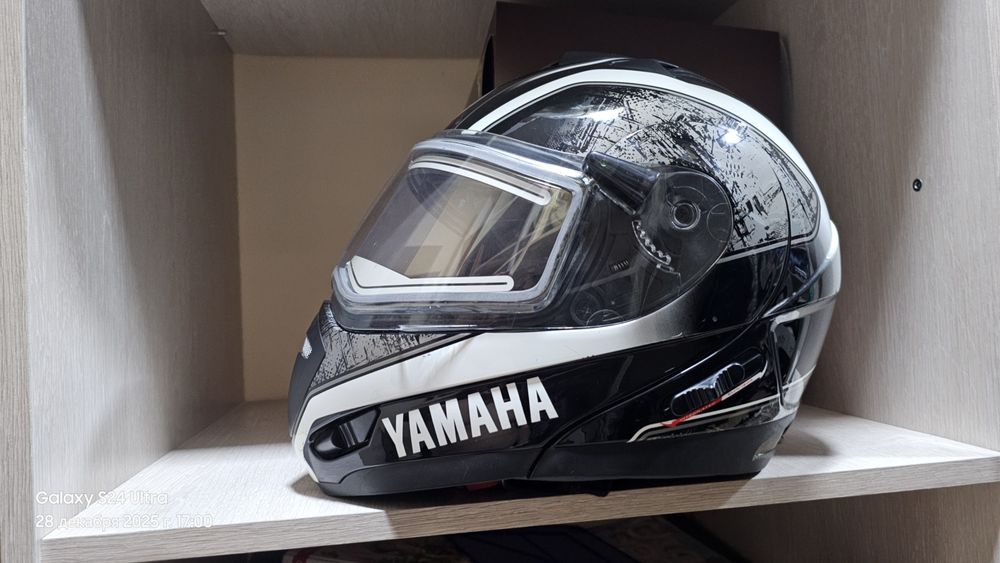 Шлем для снегохода Yamaha