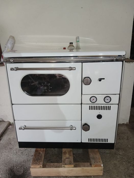 Centrală pe lemne ALFA PLAM 20 – termo-sobă cu plită și cuptor