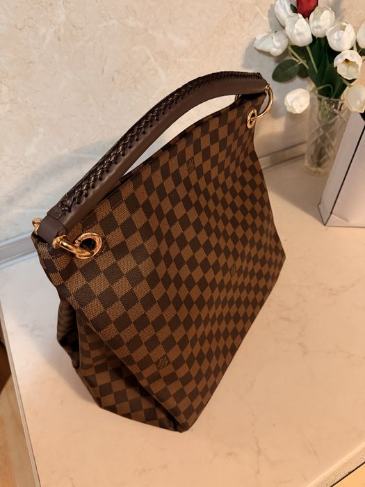 Дамска чанта Louis Vuitton Artsy MM