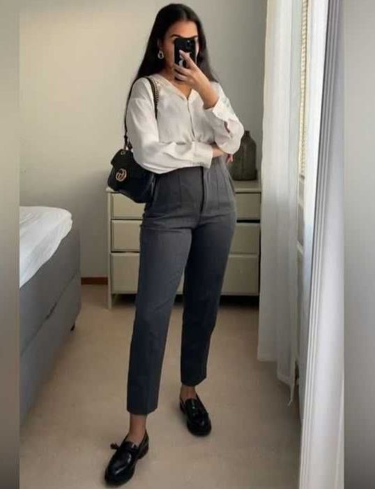 Разпродажба на СТРАХОТНО дамско дънки Levi's/ZARA