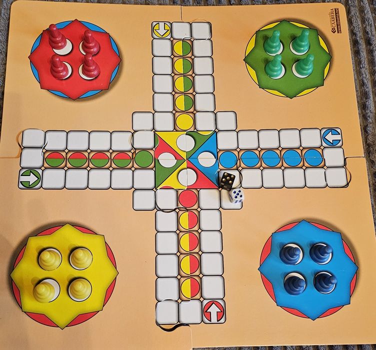 Зан. игри Не се сърди човече-3бр. , домино, шах-компакни и фигури