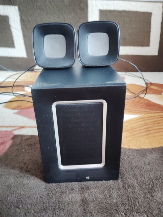 Sistem audio 2.1