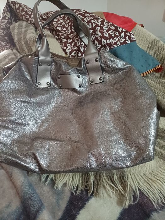 Дамска раница  и чанти