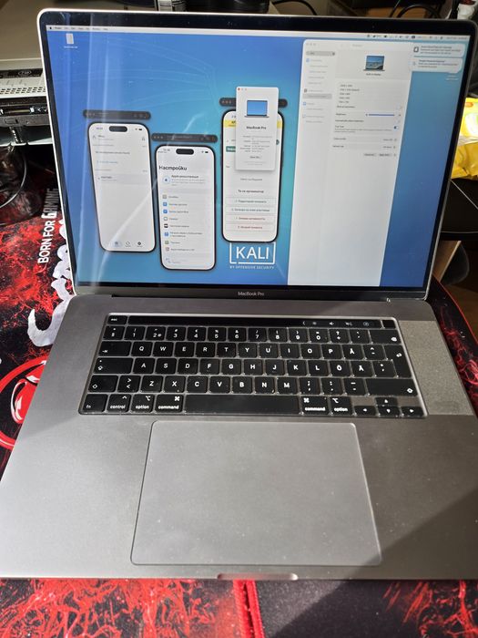 MacBook Pro 16" 2019 · i9 · 32 GB RAM · 1 TB SSD