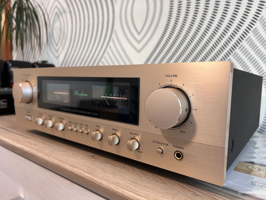 Accuphase E-250, Amplificator integrat stereo 2x90W / 8 ohm (230V)