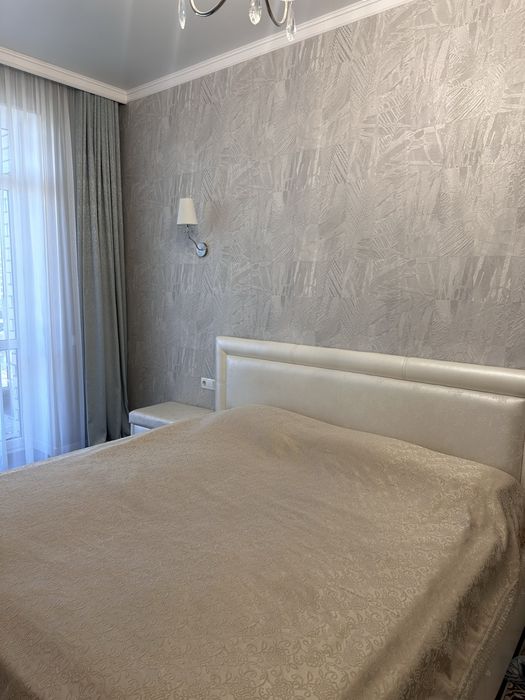 Продам двуспальную кровать 200*200